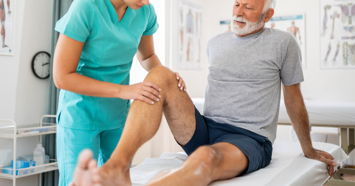 Synovial fluid is a lubricating fluid in the knees that reduces friction, helps with joint movement, and provides vital nutrients.
